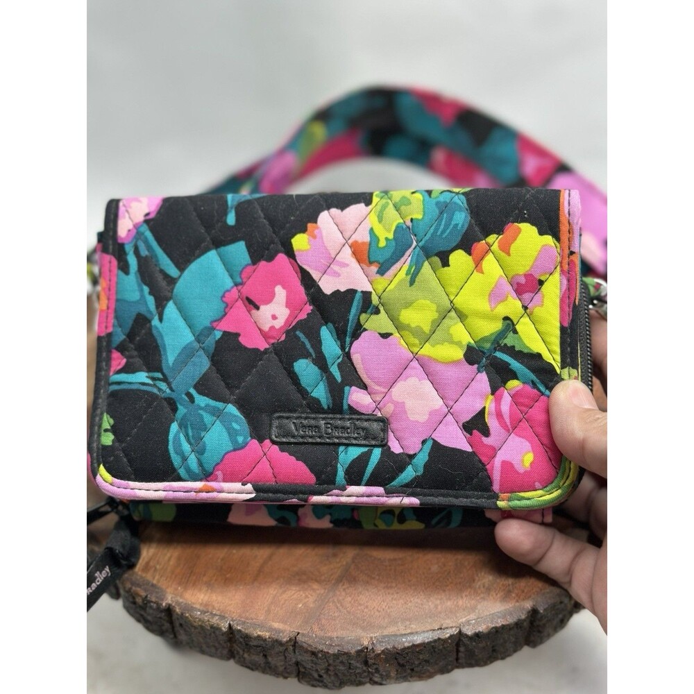 Vera Bradley Iconic RFID All In One Crossbody Floral Detachable Straps Unused